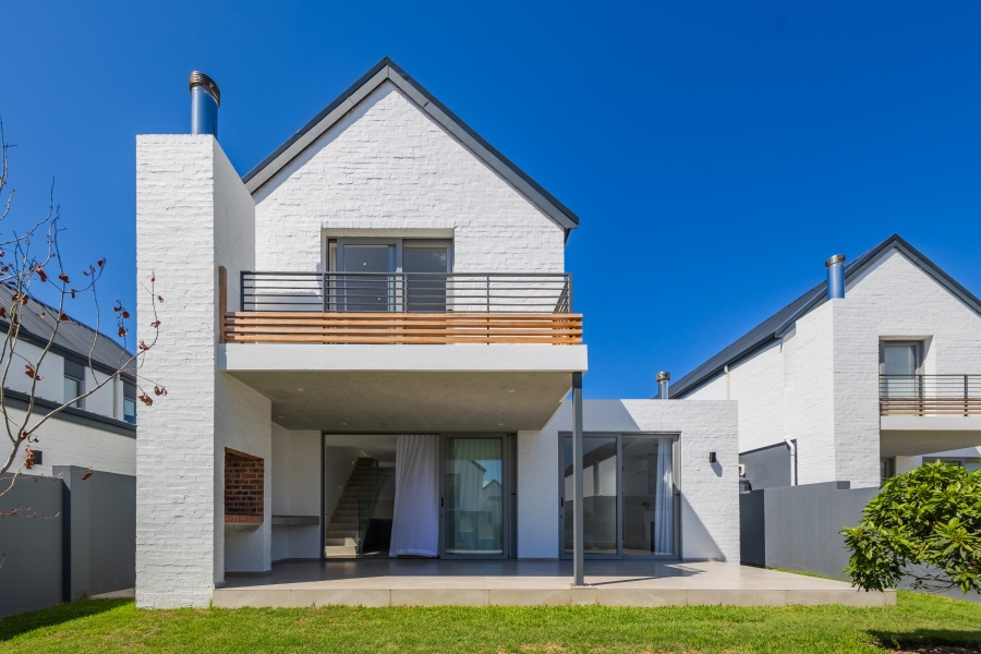 3 Bedroom Property for Sale in Whale Rock Western Cape